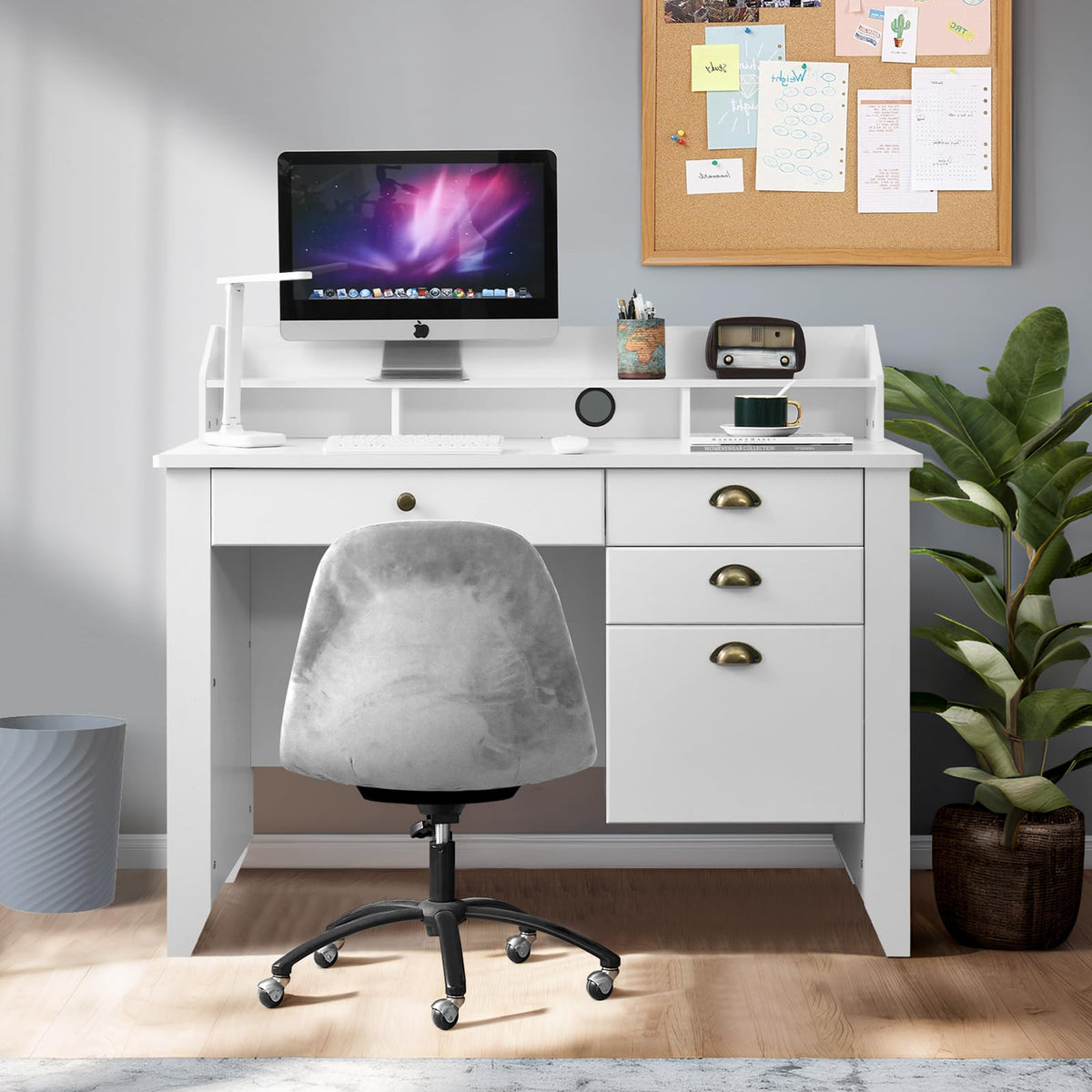 White Computer Desk with Drawers and Hutch O1369