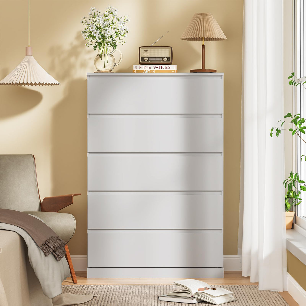 White 5 Drawer Dresser L67140